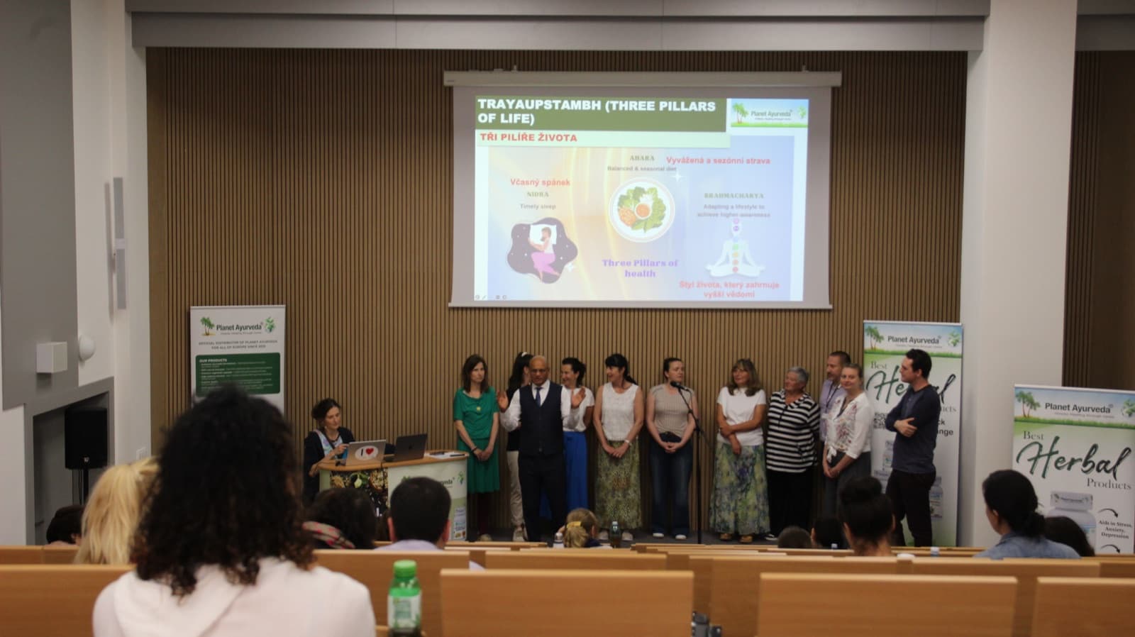 Atmosféra z předchozího semináře Planet Ayurveda